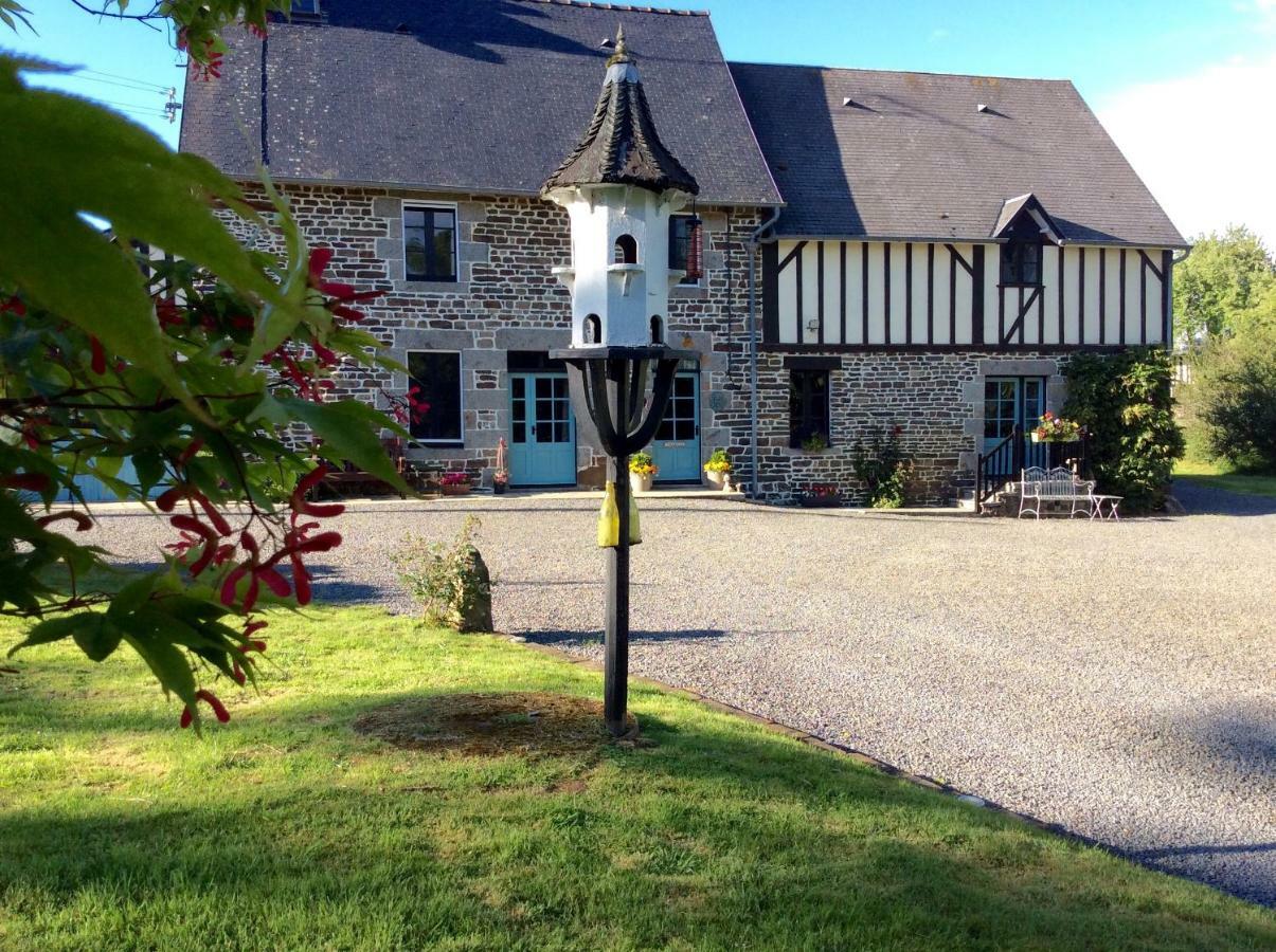 Maison Mai Or La Petite Maison Mai Or La Petite Grange Or All Three La Chapelle-Urée Kültér fotó