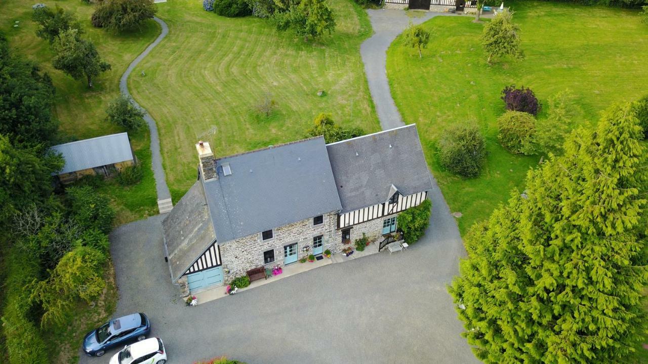 Maison Mai Or La Petite Maison Mai Or La Petite Grange Or All Three La Chapelle-Urée Kültér fotó